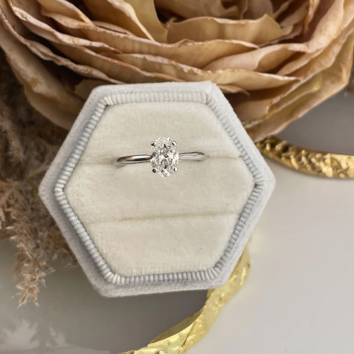 18ct White Gold 1.00ct Lab Grown Diamond Oval Cut Engagement Ring - Samuel Perry