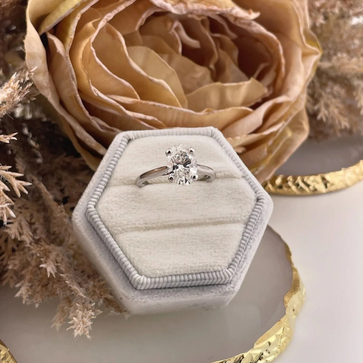 18ct White Gold 2.00ct Lab Grown Diamond Oval Cut Engagement Ring - Samuel Perry