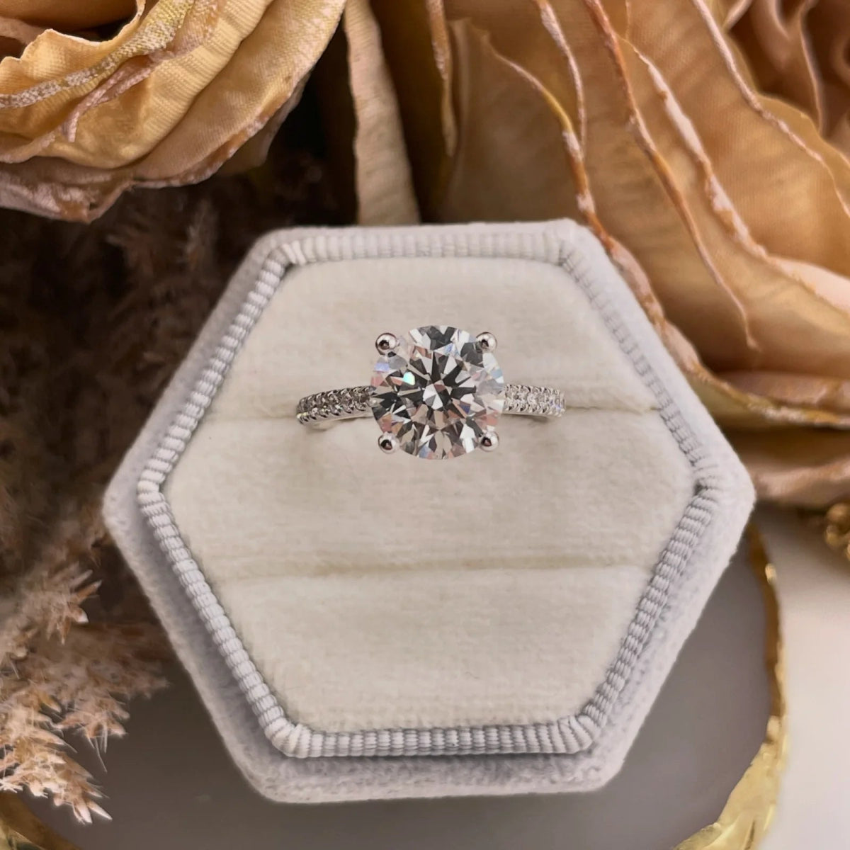 18ct White Gold 3.20ct Lab Grown Diamond Engagement Ring - Samuel Perry