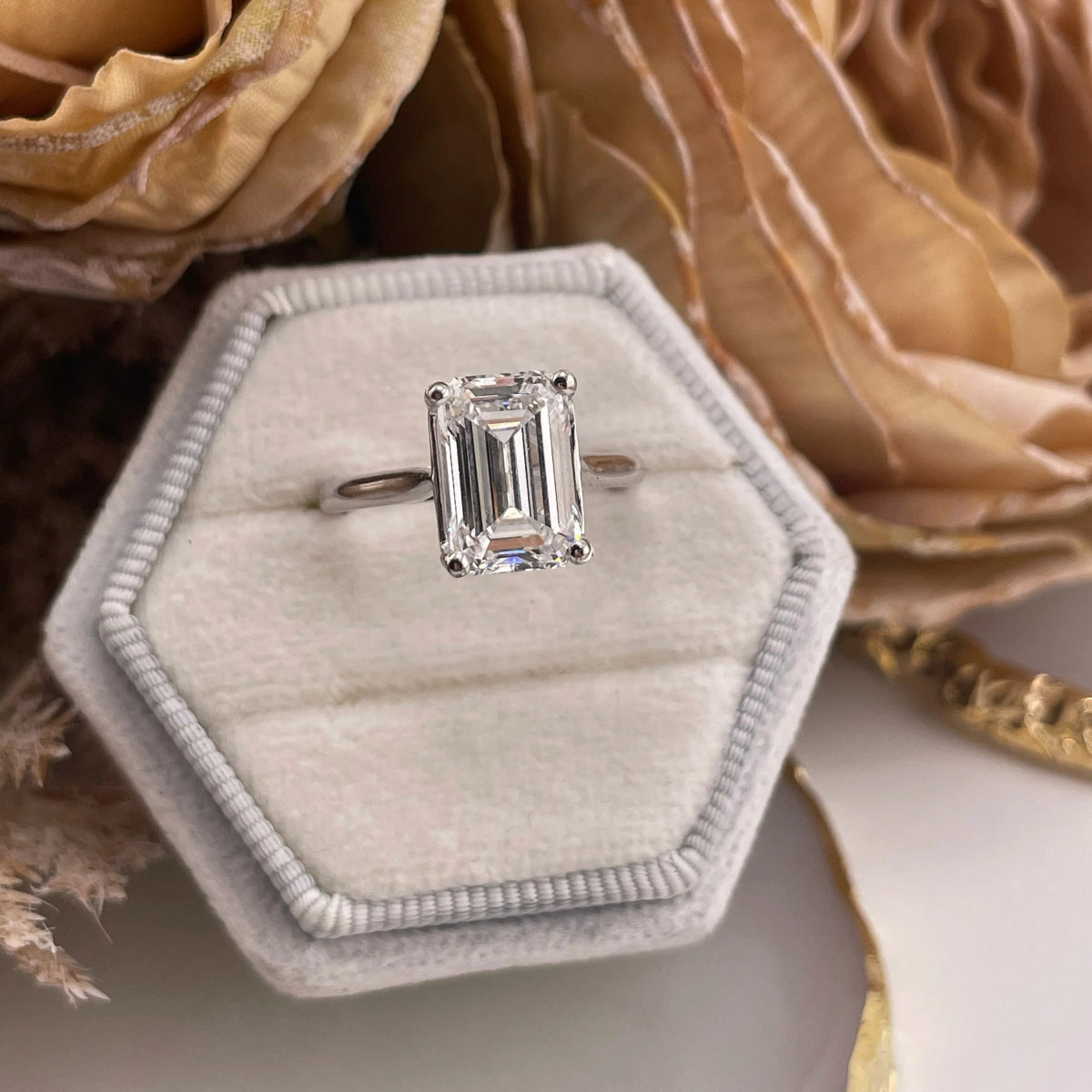 18ct White Gold 4.00ct Lab Grown Diamond Emerald Cut Engagement Ring - Samuel Perry