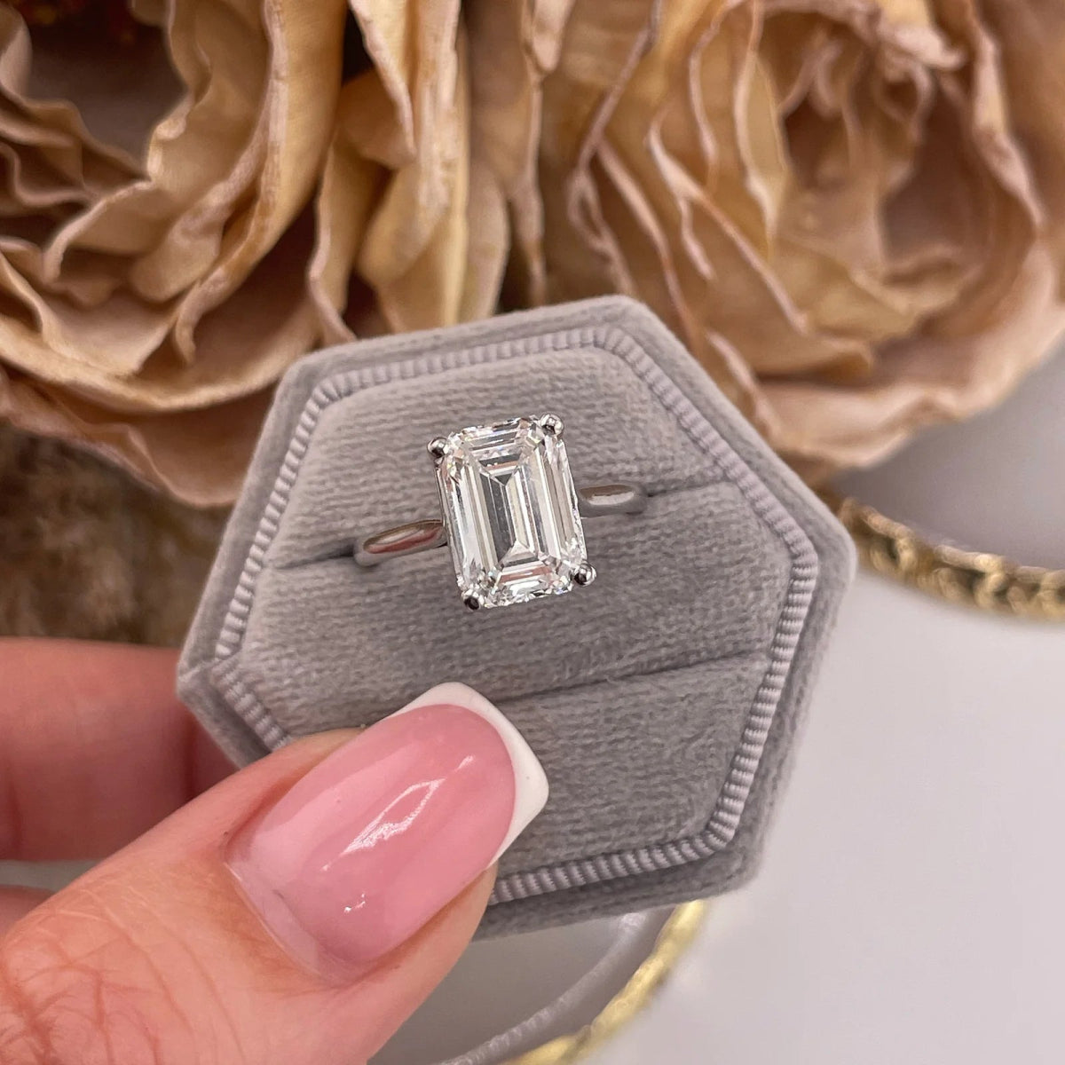 18ct White Gold 4.00ct Lab Grown Diamond Emerald Cut Engagement Ring - Samuel Perry