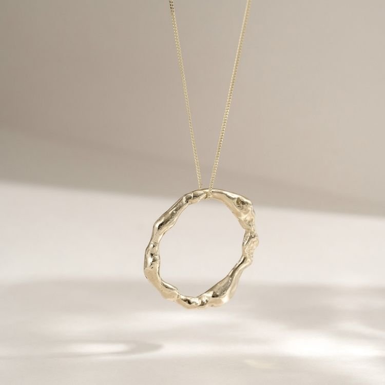 9ct Yellow Gold Molten Halo Necklace - Small - Samuel Perry