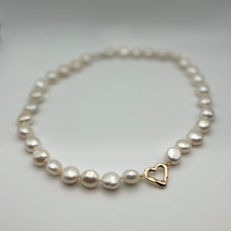 Cultured pearl and 9ct Yellow Gold Molten Heart Choker - Samuel Perry