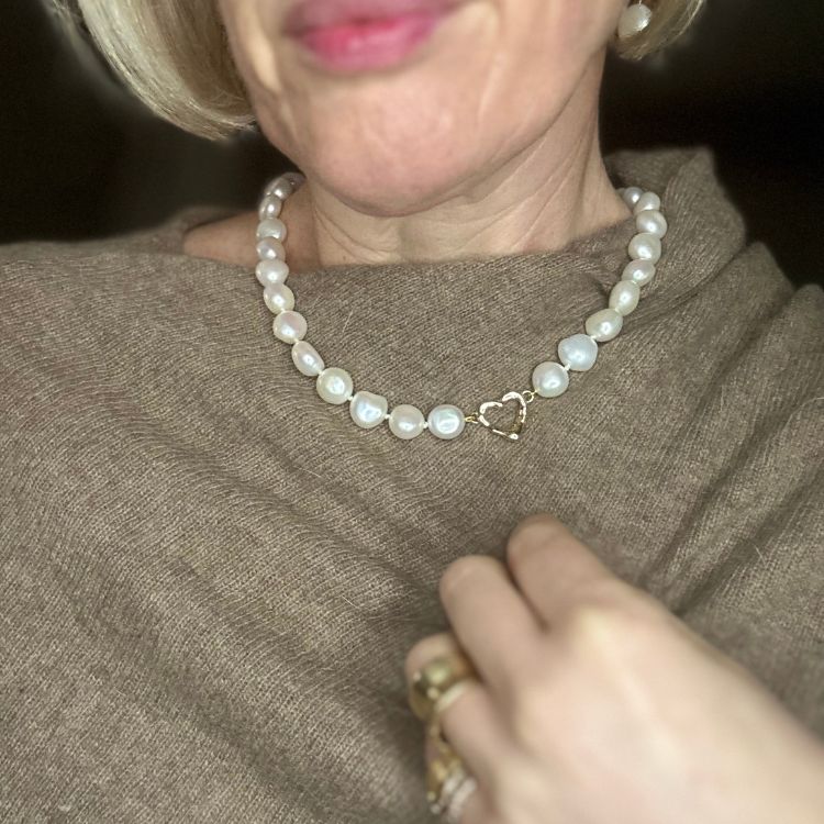 Cultured pearl and 9ct Yellow Gold Molten Heart Choker - Samuel Perry