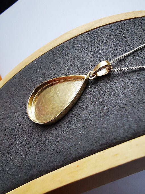 Large Teardrop Memorial Necklace in 9ct Yellow Gold - Samuel Perry