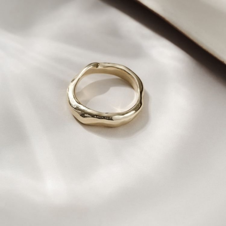 Molten 18ct Gold Ring - Small - Samuel Perry