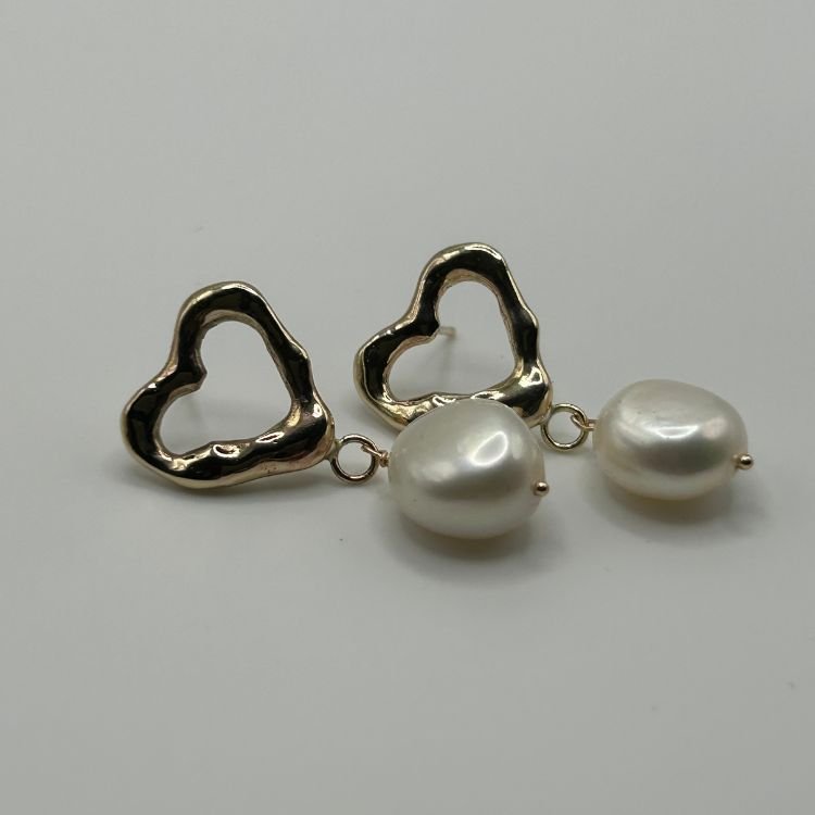 Molten Heart 9ct Gold Pearl Drop Earrings - Samuel Perry