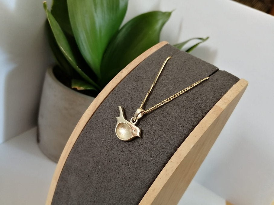 Robin Memorial Necklace in 9ct Yellow Gold - Samuel Perry