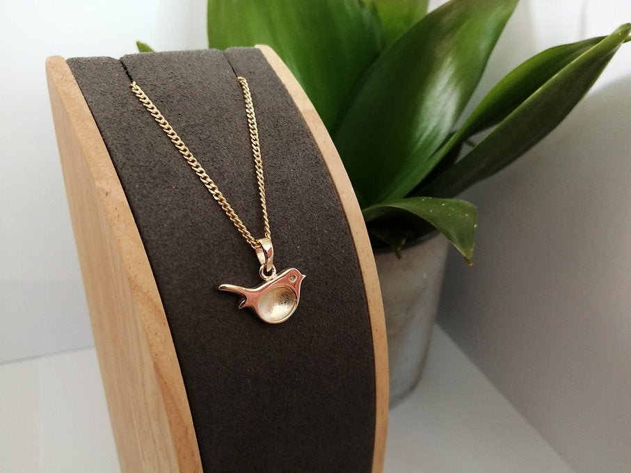 Robin Memorial Necklace in 9ct Yellow Gold - Samuel Perry