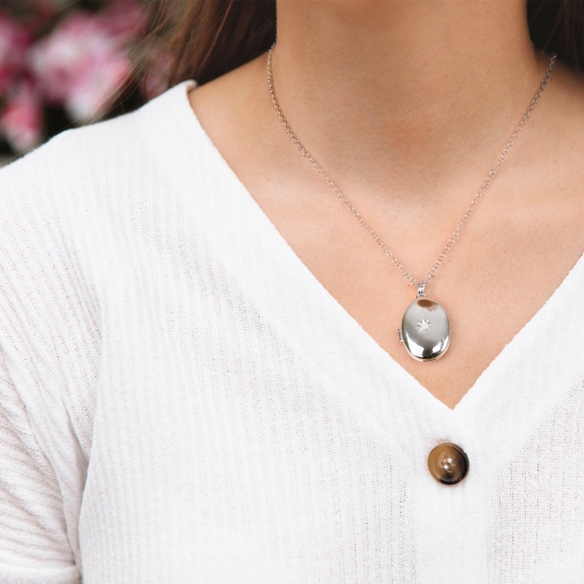 Romantic Oval Locket - Samuel Perry