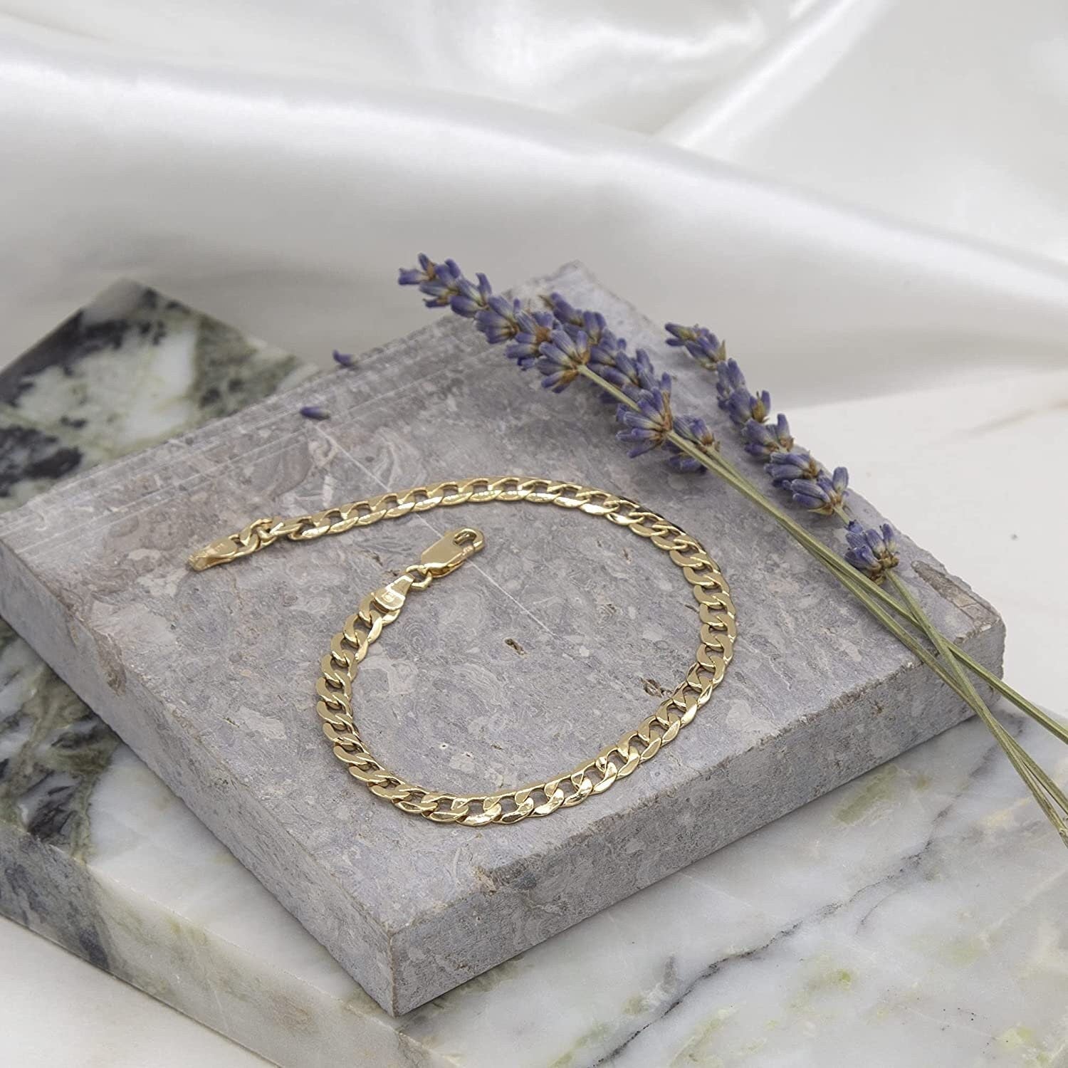 9ct Gold Curb Bracelet for Men - 5mm Width, 8.5" Length, 3.30g - Custom Length Available - Luxury Gift Box - Samuel Perry