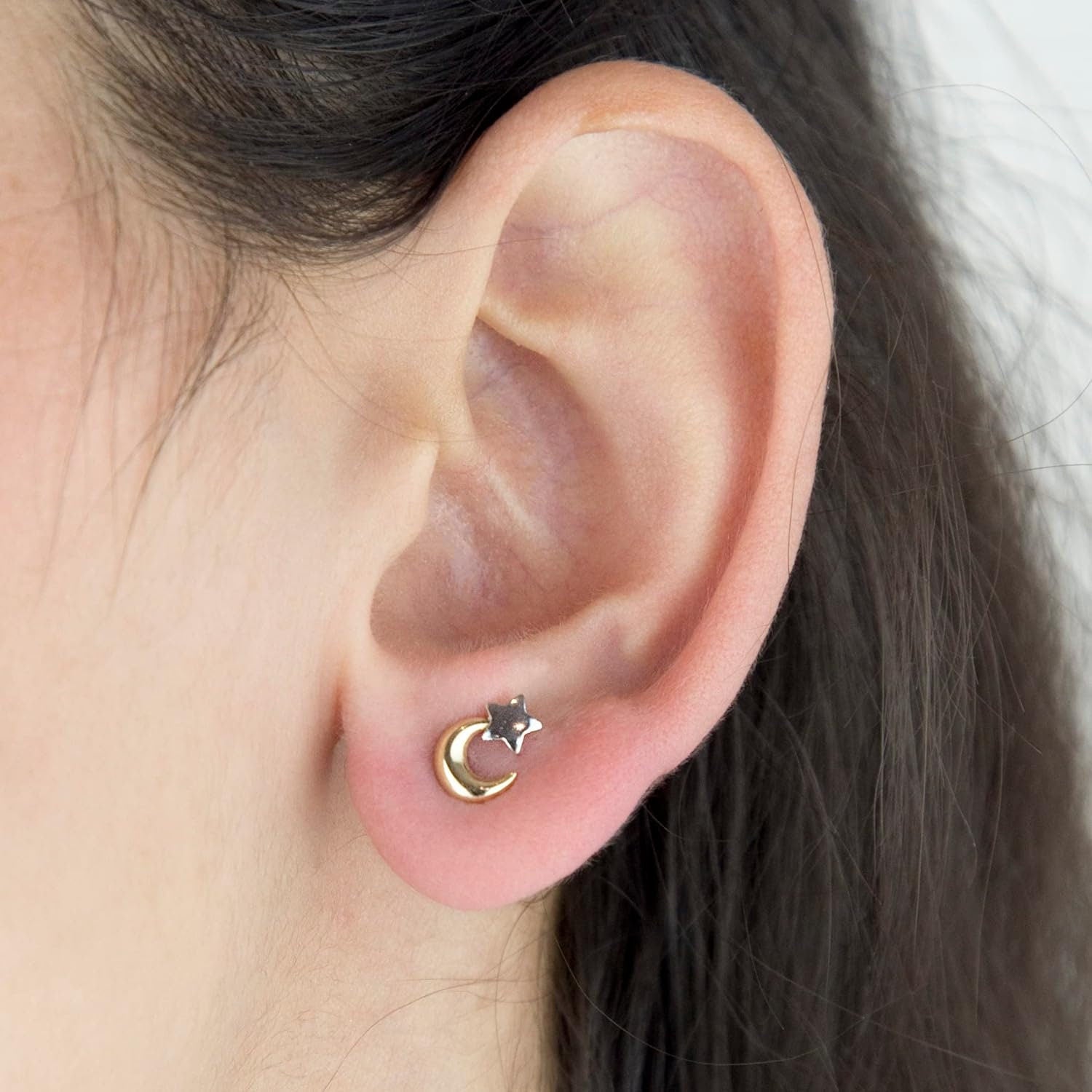 9ct Gold Moon and Star Stud Earrings - 8mm Size - 2-Colour Gold - Classic and Perfect for Everyday - Gift Box Included - Samuel Perry