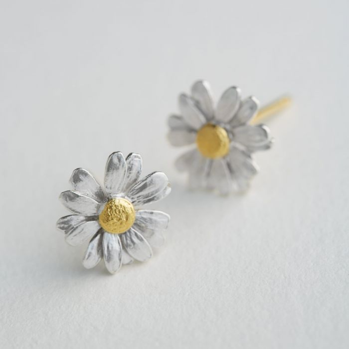 Alex Monroe Sterling Silver Classic Daisy Stud Earrings - Samuel Perry