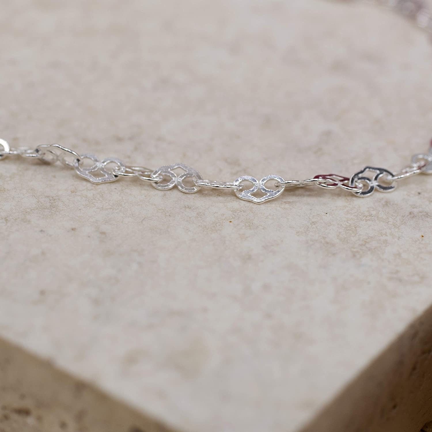 Sterling Silver Heart Bracelet, Women's, 4mm, 7.5" Length, Romantic Jewelry, Gift Pouch Included