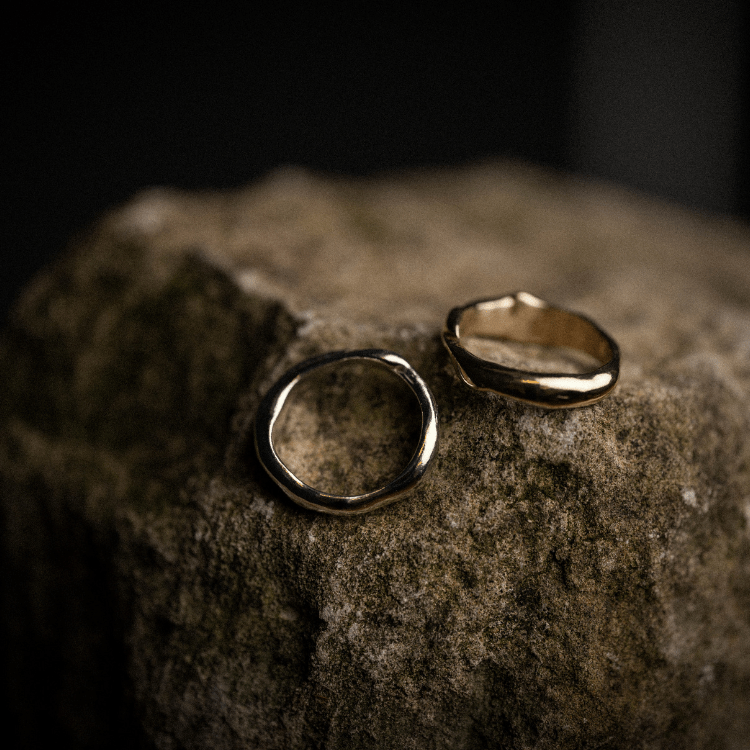 Molten 18ct Gold Ring - Small - Samuel Perry
