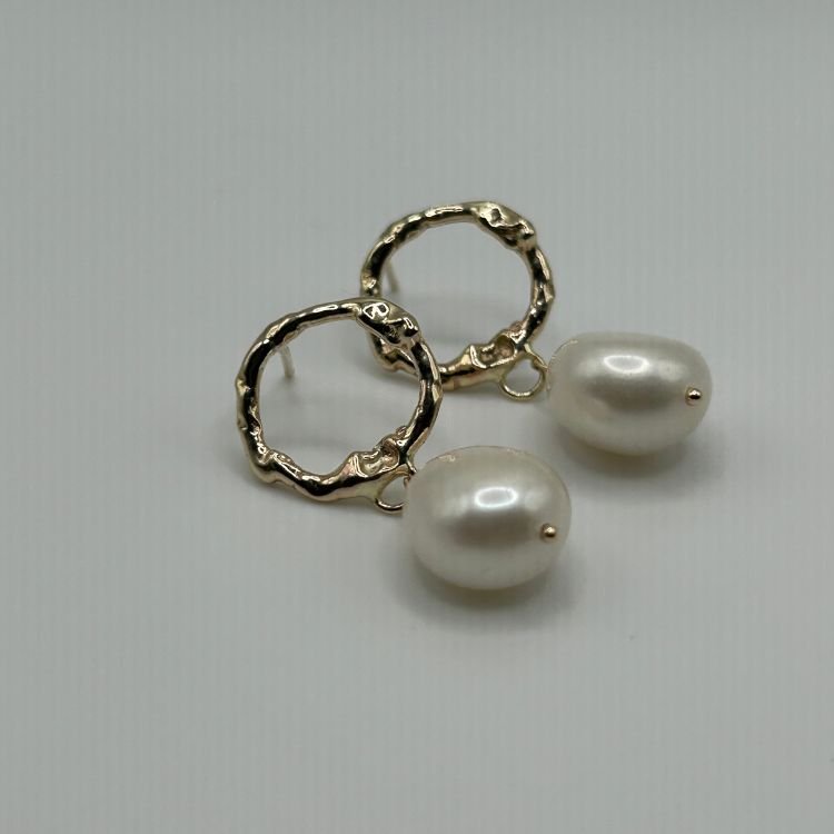 Molten Halo Gold Pearl Drop Earrings - Samuel Perry